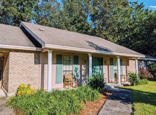 126 Turkey Trail Dr, Deatsville, AL 36022