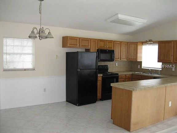 3rd image of 3071 E Windchime Cir