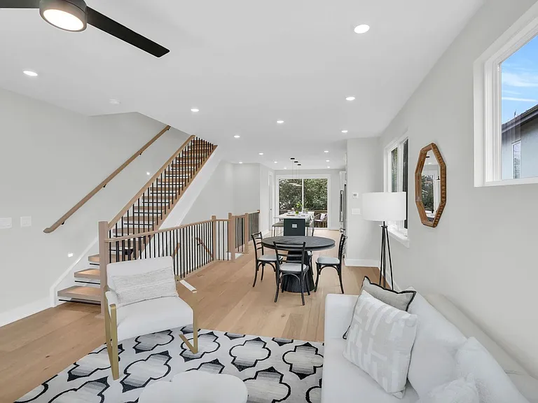 142 Mattoon St — Photo 11