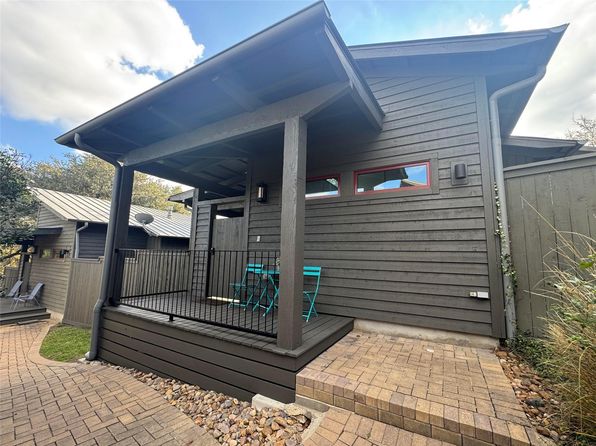 2113 Barbaro Way #11