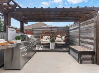 9001 Bronze Meadow Dr, Fort Worth, TX 76131