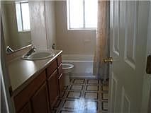 5th image of 1491 W Argyle Ave