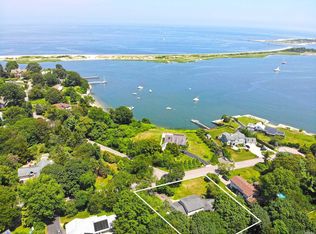 6 Indian Field Rd, Setauket, NY 11733