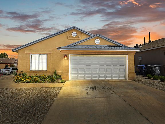 3rd image of 2300 Cosmos Dr SW