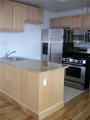 Rented by Triumph Property Group | media 23