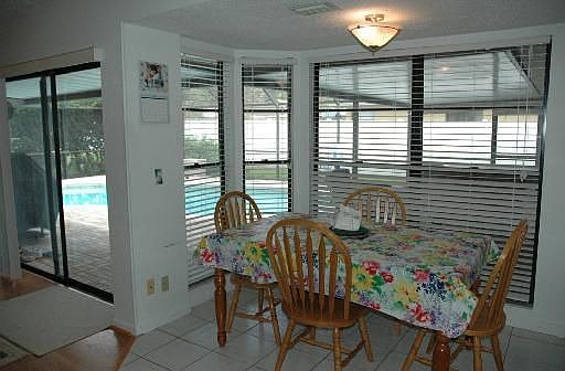 5th image of 1606 Carter Oaks Dr