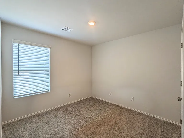 10524 Baled Bermuda Rd — Photo 6