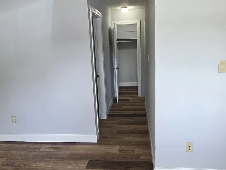 2252 Maple Ave — Photo 6