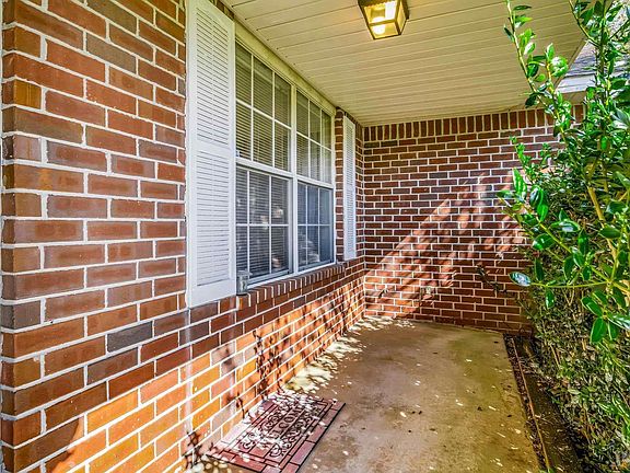5th image of 832 Horsemens Path