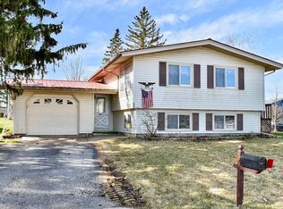 135 S 1st St, Lewiston, MN 55952