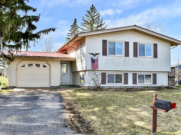 135 S 1st St, Lewiston, MN 55952