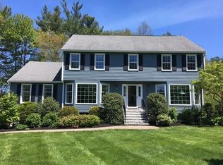 40 Oriole Rd, Medfield, MA 02052