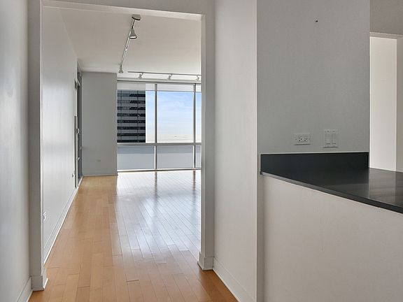 2nd image of 8 E Randolph St Unit 2503