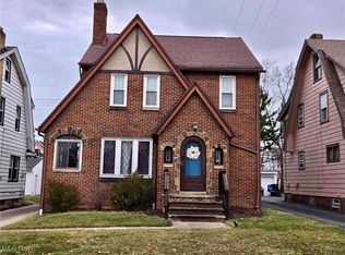 3505 Silsby Rd, University Heights, OH 44118