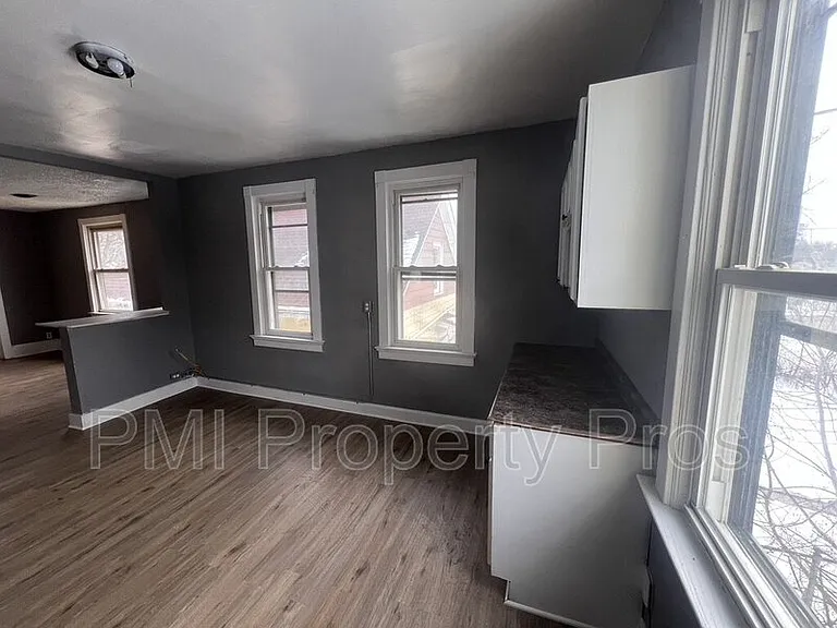 2945 N 23rd St — Photo 21