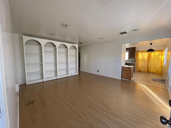 2nd image of 1492 Allison Ave