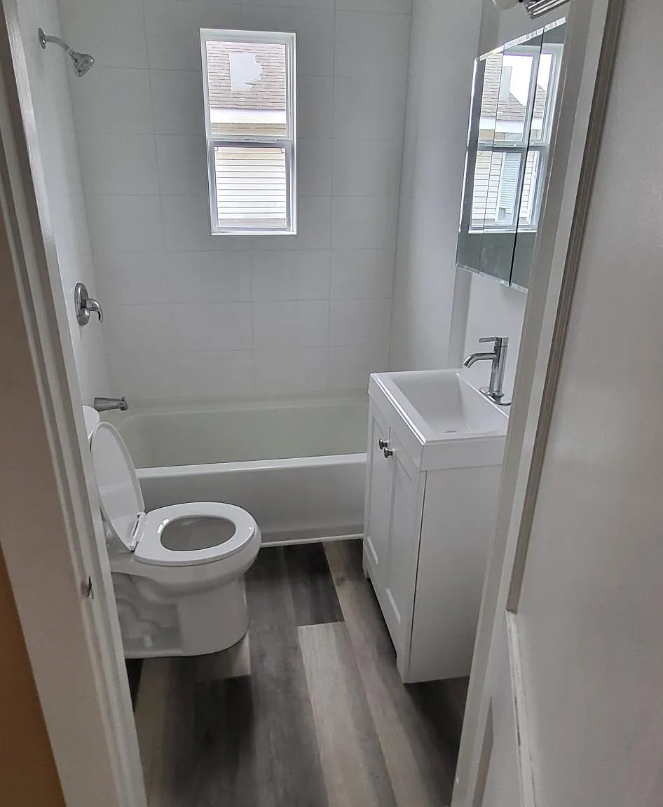 2 bed, 840 sqft, $1,425 — Photo 3