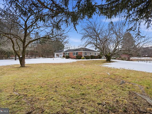 5th image of 1577 Harbourton Rocktown Rd