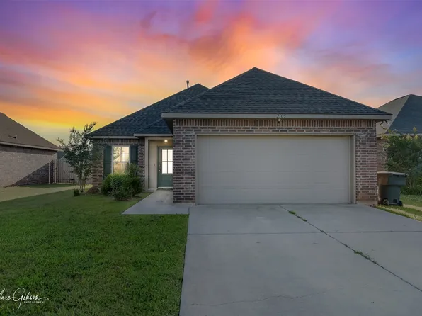 2105 Kayden Jay Dr, Bossier City, LA 71112