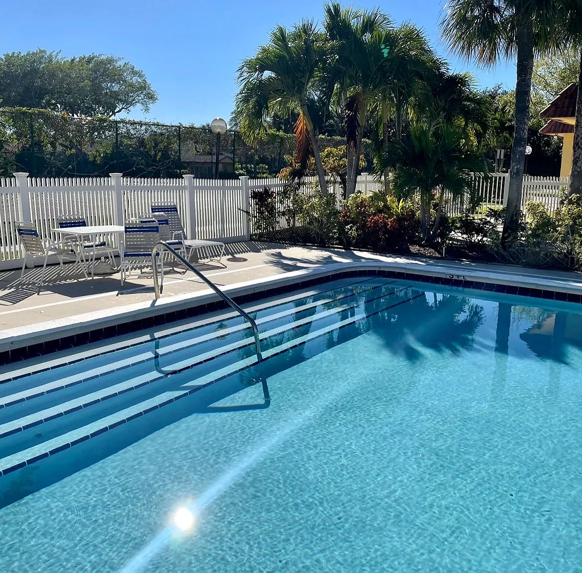 1 bed, 715 sqft, $2,180 — Photo 1