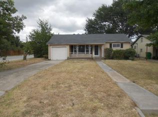 1114 N Morris St, Gainesville, TX 76240