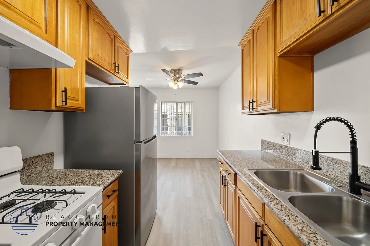 Building Photo - 2931 W 141st Pl