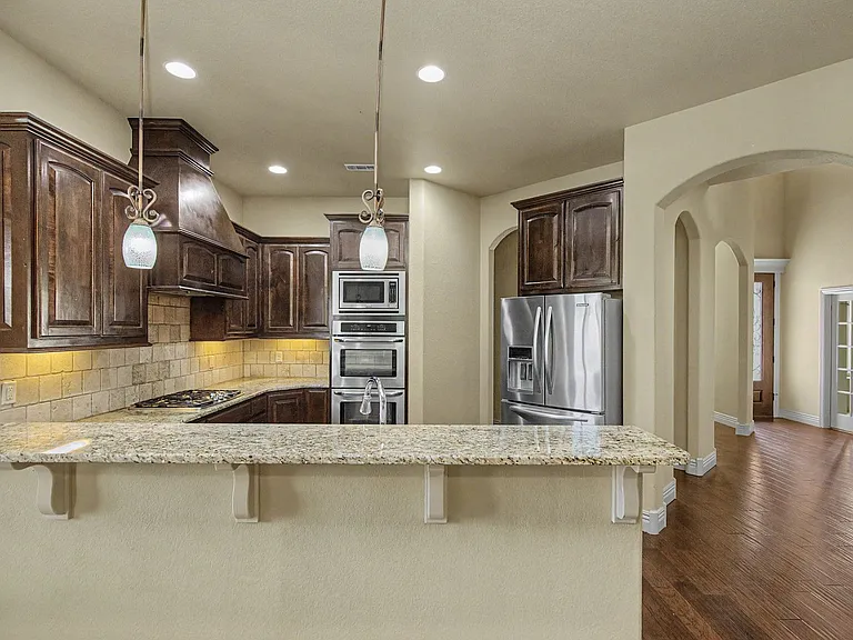 6600 Willowridge Ln — Photo 8