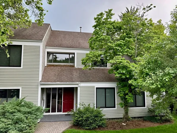 8 Concord Greene Unit 6, Concord, MA 01742