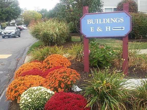 5th image of 200 Falls Blvd Unit E304