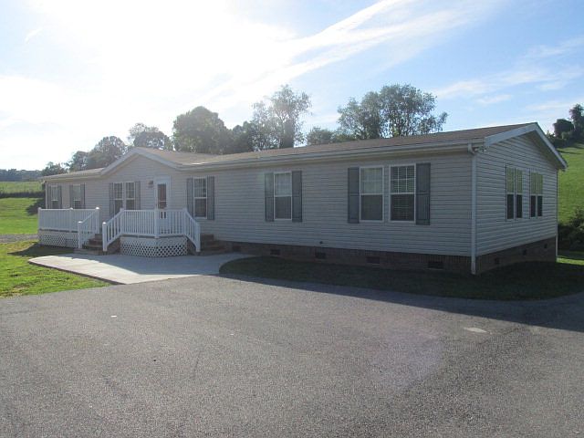 1st image of 182 Canterbury Ln