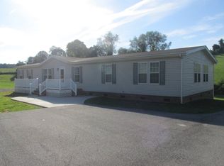 182 Canterbury Ln, Woodlawn, VA 24381