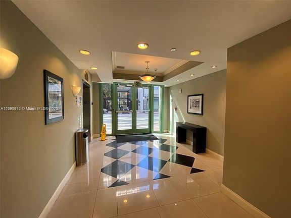 3rd image of 111 E Flagler St APT 1310