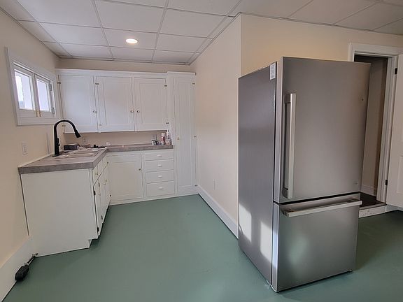 2nd image of 233 N Front St #201