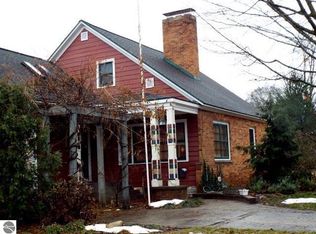 1117 Willow St, Traverse City, MI 49684