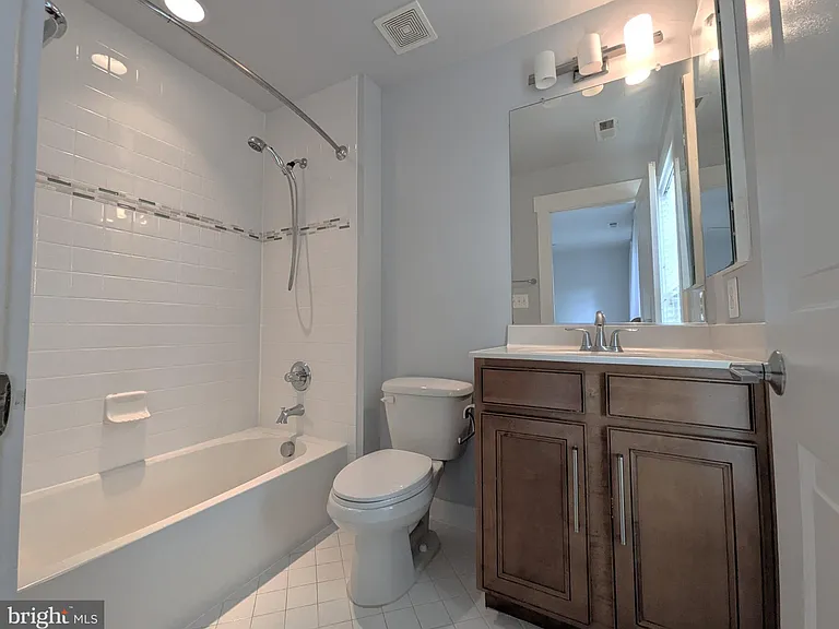 22447 Verde Gate Ter — Photo 43