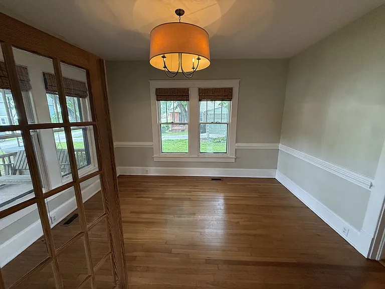 230 Grand Ave — Photo 9