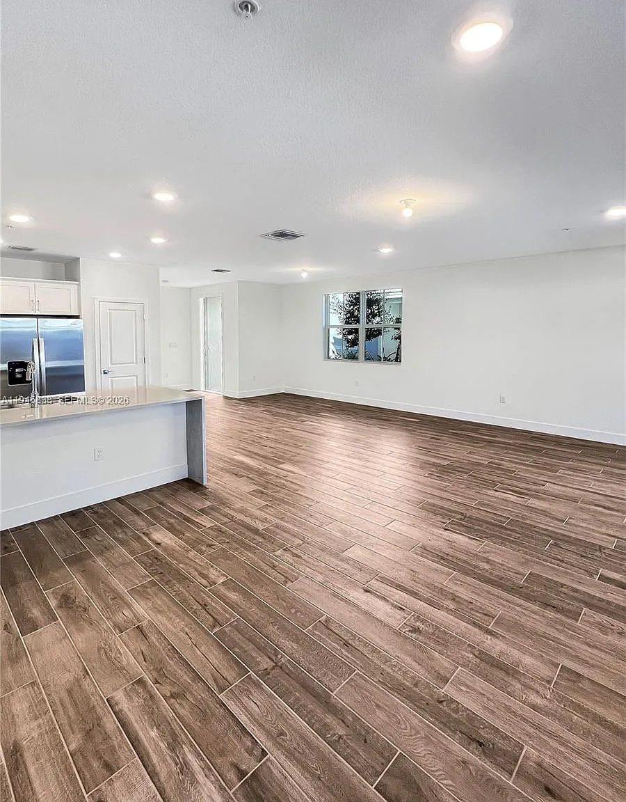 SW 170th Ave, Pembroke Pines — Photo 4