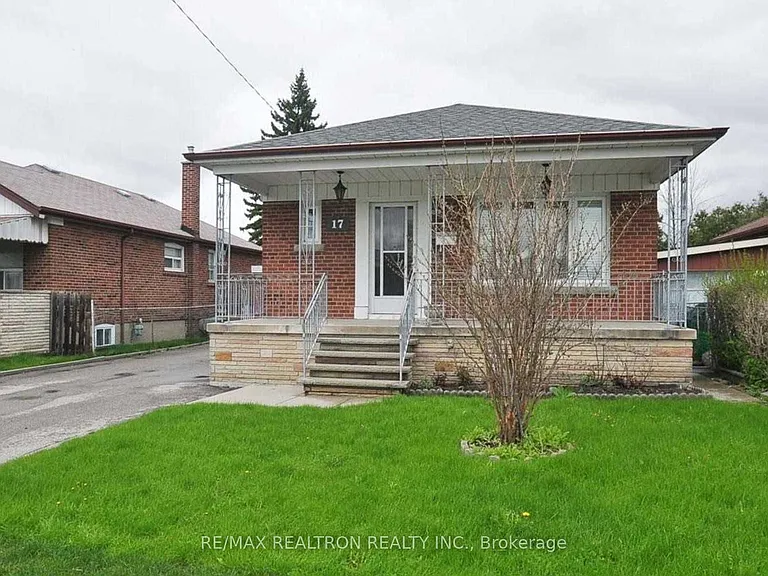 17 Crosland Dr #MAIN FL — Photo 2