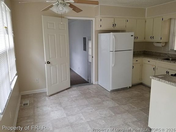 4th image of 443 Shoreline Dr