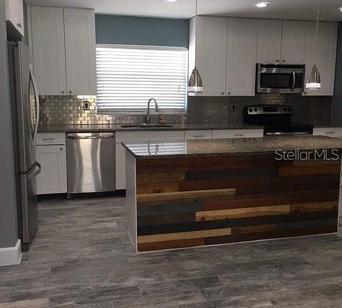 5th image of 2701 Woodring Dr