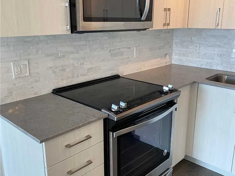 4655 Glen Erin Dr #1008 — Photo 3