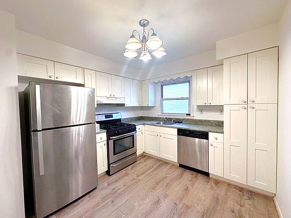 2nd image of 24447 Grand Central Pkwy #2