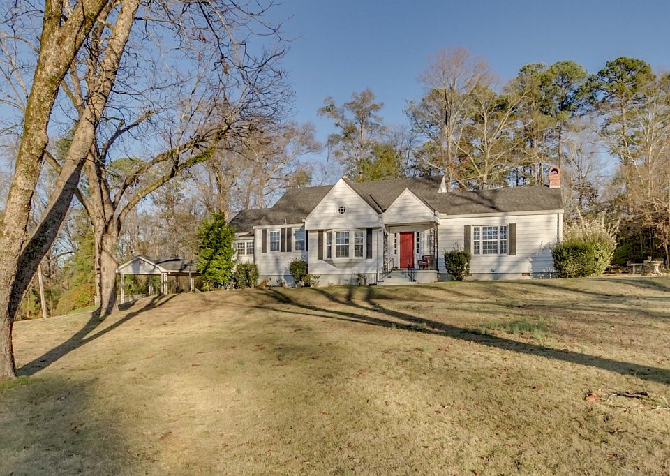 1st image of 4 Sycamore Ln