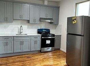 898 4th Ave #2R, Brooklyn, NY 11232