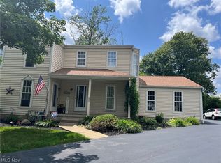 8023 Amberly Cir NW, North Canton, OH 44720