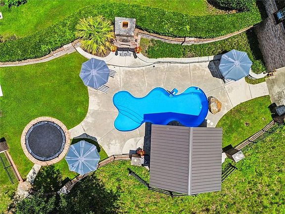 5th image of 371 Pine Ridge Ln