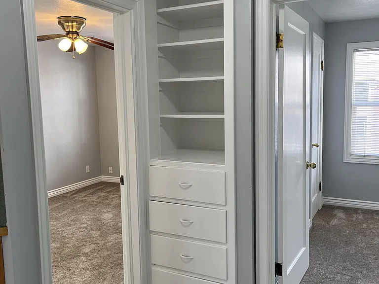 632 N Main St — Photo 10