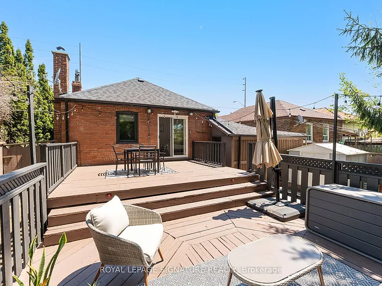 1342 Victoria Park Ave — Photo 25