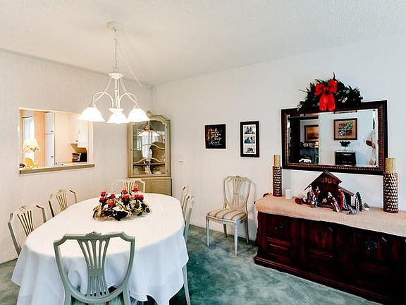 3rd image of 250 Sherwood Dr #250