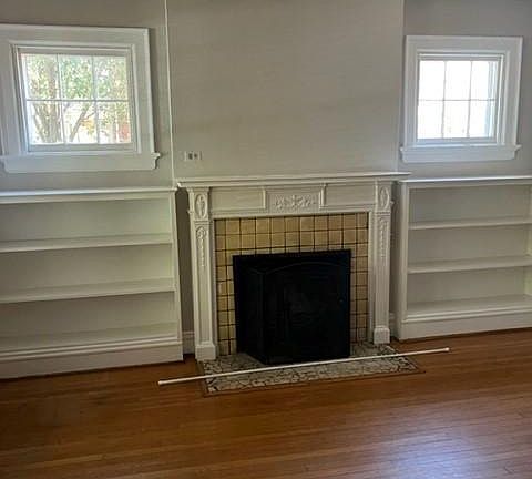 3rd image of 3016 W Grace St